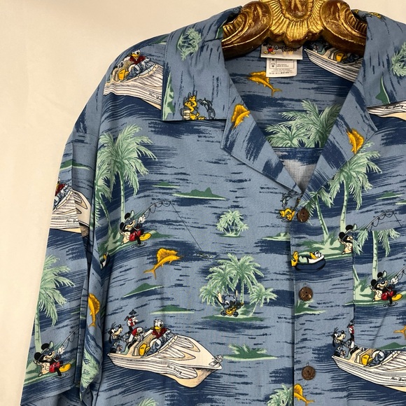 Walt Disney World Blue Rowboat Mickey Short Sleeves Resort Cabana Shirt Mens M - Picture 4 of 6